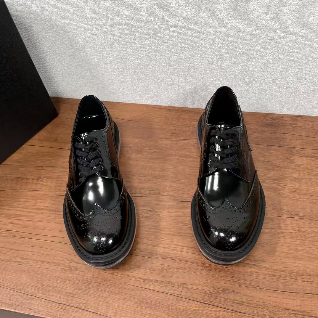 2026新款男鞋黑色雕花商务皮鞋英伦风厚底德比鞋百搭气垫减震漆皮