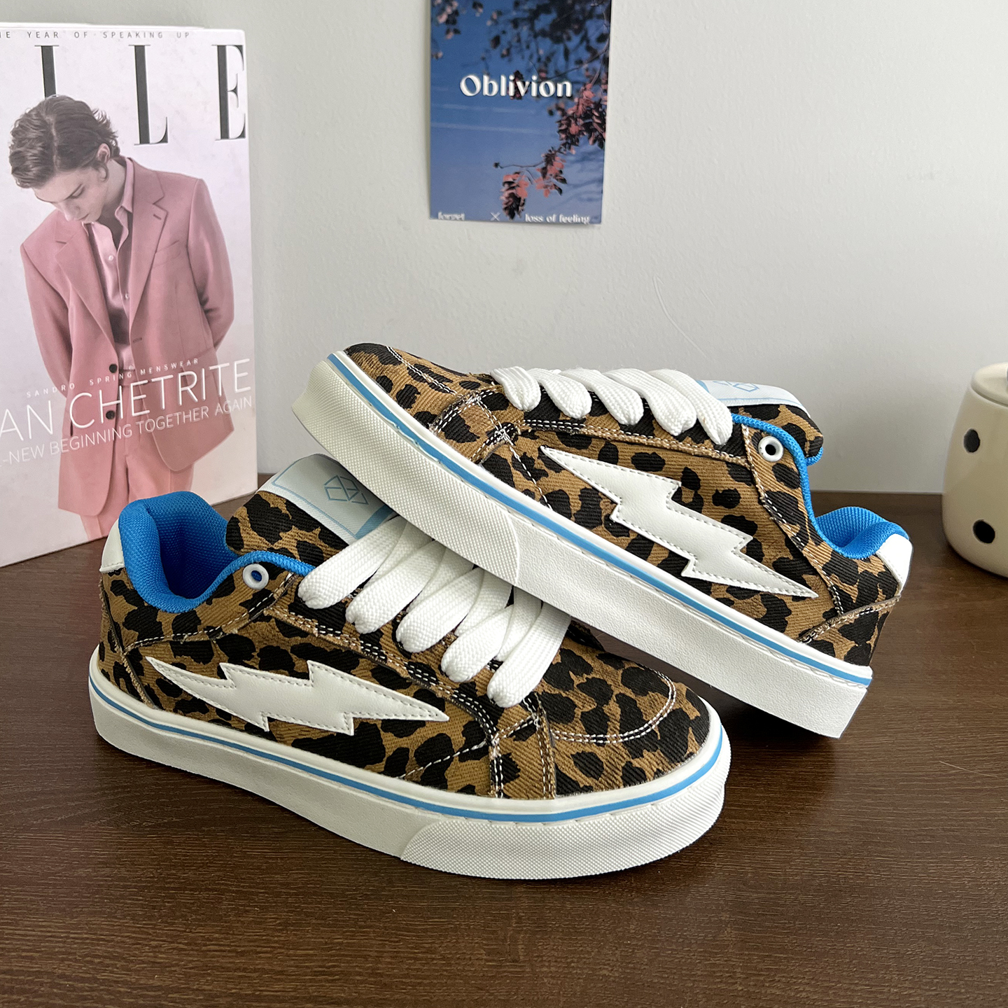 秋季鞋子男鞋厚底帆布鞋增高新款 百搭休闲板鞋男款情侣面包鞋女