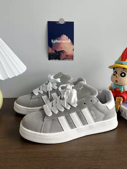 American-Style Sneakers for Men, Very Stylish and Versatile Shoes, Trendy Men's Shoes, New Spring Models, Niche Casual Bread Shoes for Couples, Women's Shoes