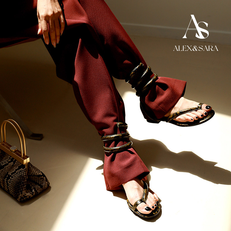 ALEXSARA 高定系列 圆头夹脚趾蛇形凉鞋平底罗马交叉缠绕平跟鞋女