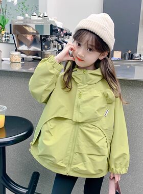 女童外套春秋款2025新款韩范儿童春季运动上衣女孩春装连帽冲锋衣