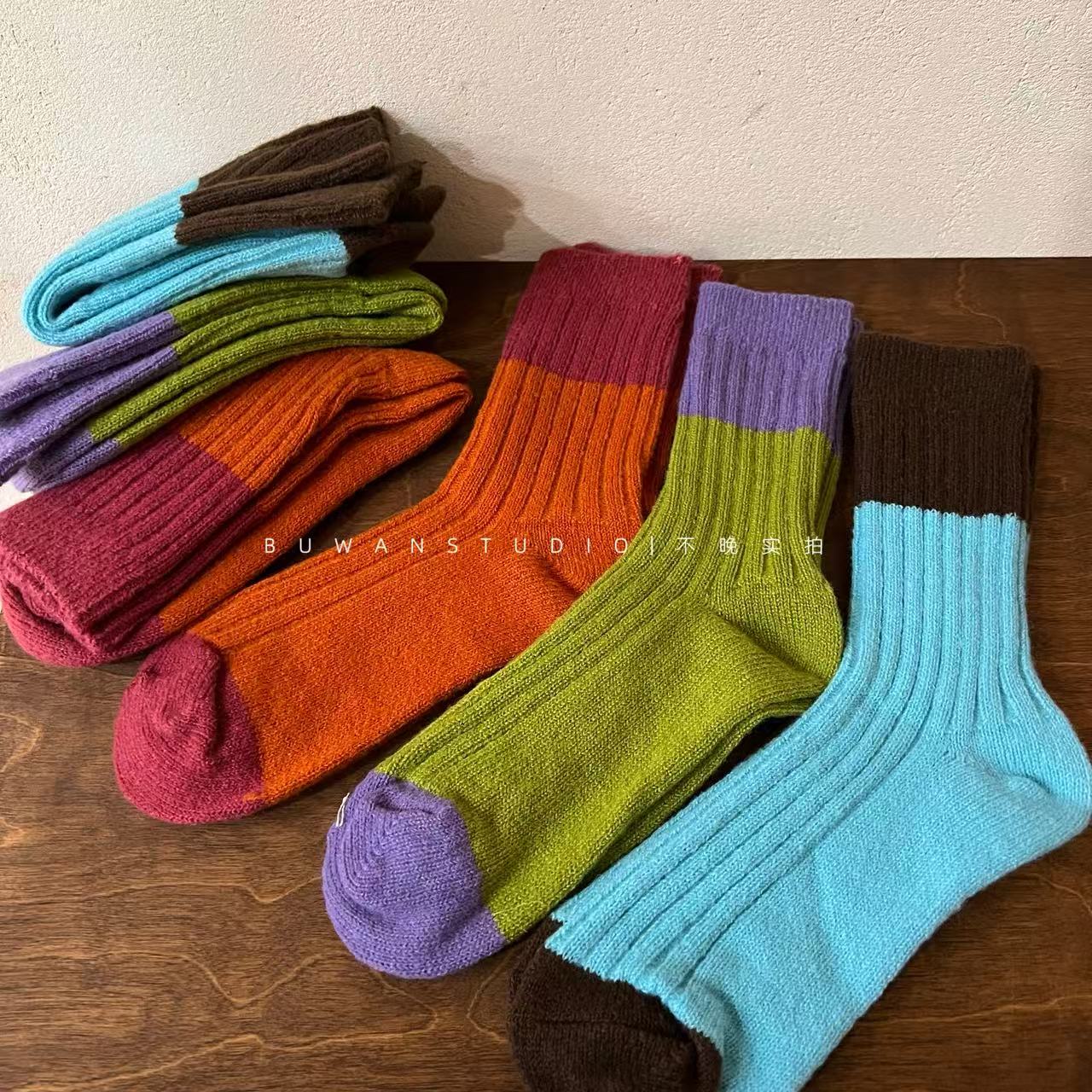 秋冬日系含羊毛针织拼色中筒袜