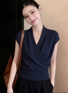 交叉V领莱赛尔天丝短袖针织女收腰显瘦夏季百搭T恤藏蓝色气质上衣