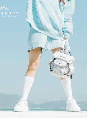 Doughnut Lighthouse都乐甜甜圈迷你双肩包斜挎包两用相机包街头