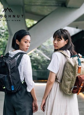 Doughnut glossy blocking微亮面尼龙双肩包新款黑荧光橄榄绿16L