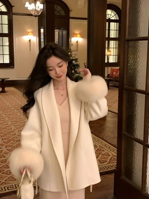 千金归来～白月光翻领收腰全羊毛外套大衣中长(真狐狸毛袖可拆）