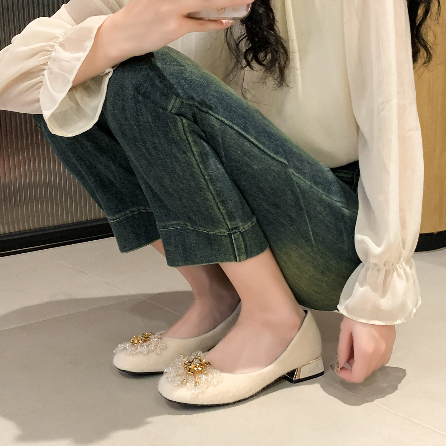 今年超火加绒毛毛冬季保暖婚鞋婚纱伴娘日常不累脚粗低跟时尚女鞋