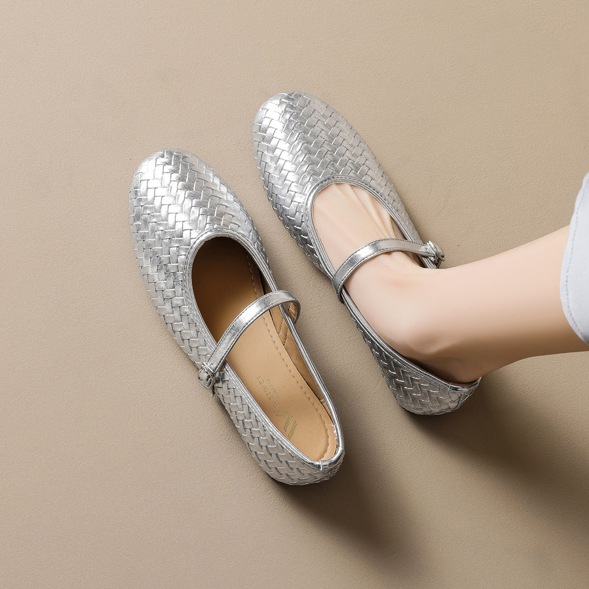 2026年新款法式气质一字带银色平底奶奶鞋女编织浅口玛丽珍单鞋女,女鞋,浅口单鞋,淘宝优惠券,粉丝福利购,淘宝优惠卷