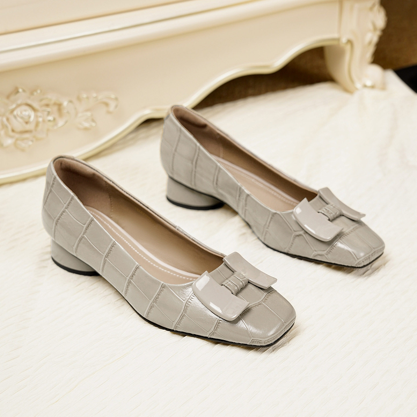 法式粗跟~3cm软皮方头浅口单鞋子女低跟通勤百搭工作舒适不累脚