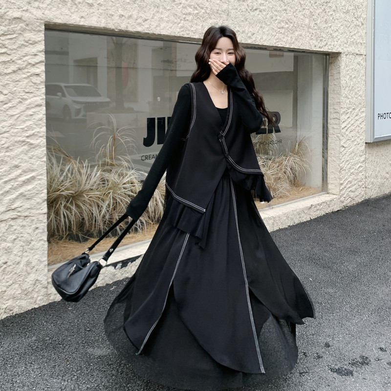 26新春款三件套裙2B143-2311-P190-K308,女装套装/套裙,2B143