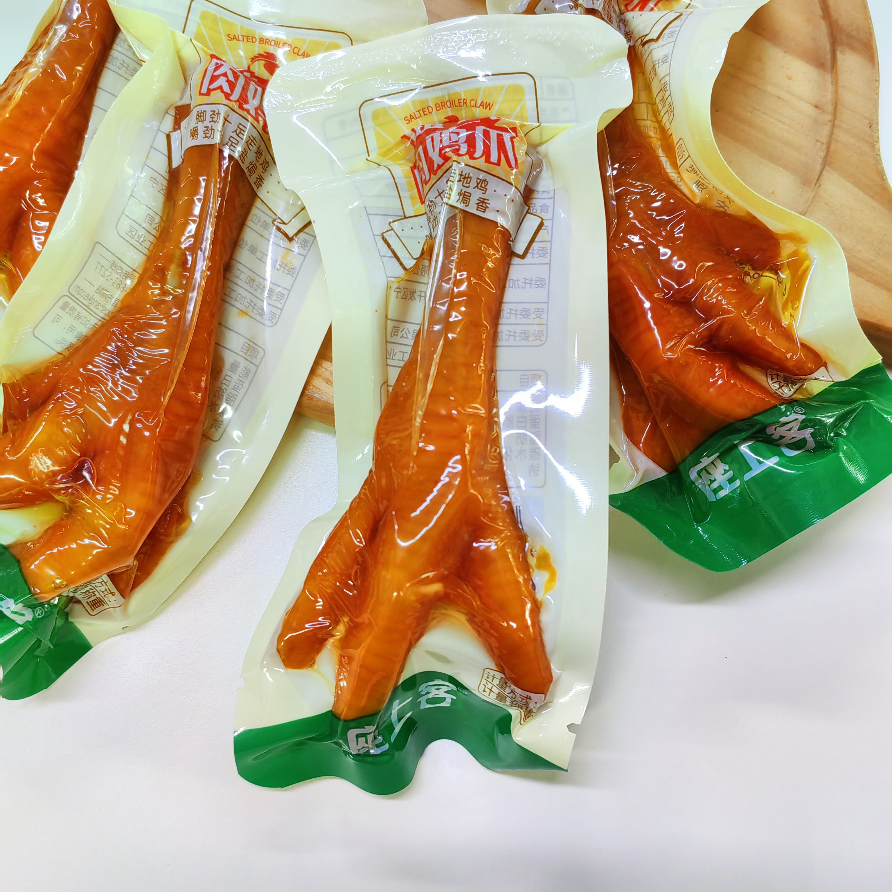 座上客盐焗鸡爪肉鸡爪卤味熟食个大肉厚筋多Q弹独立包装追剧美食,零食/坚果/特产,鸡肉零食,淘宝优惠券,粉丝福利购,淘宝优惠卷