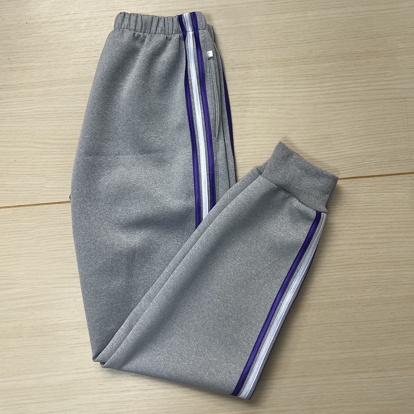 浅灰收口拼亮紫白亮紫三道杠校裤