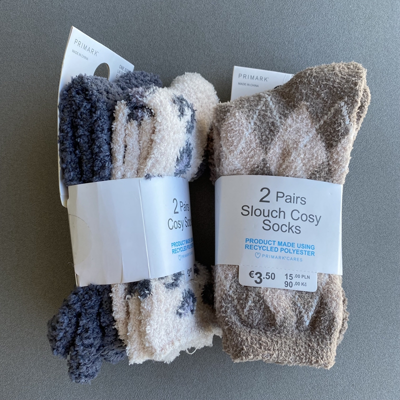 一卡两双价 外贸单秋冬半边绒地板袜女士中筒短筒柔软保暖绒袜子