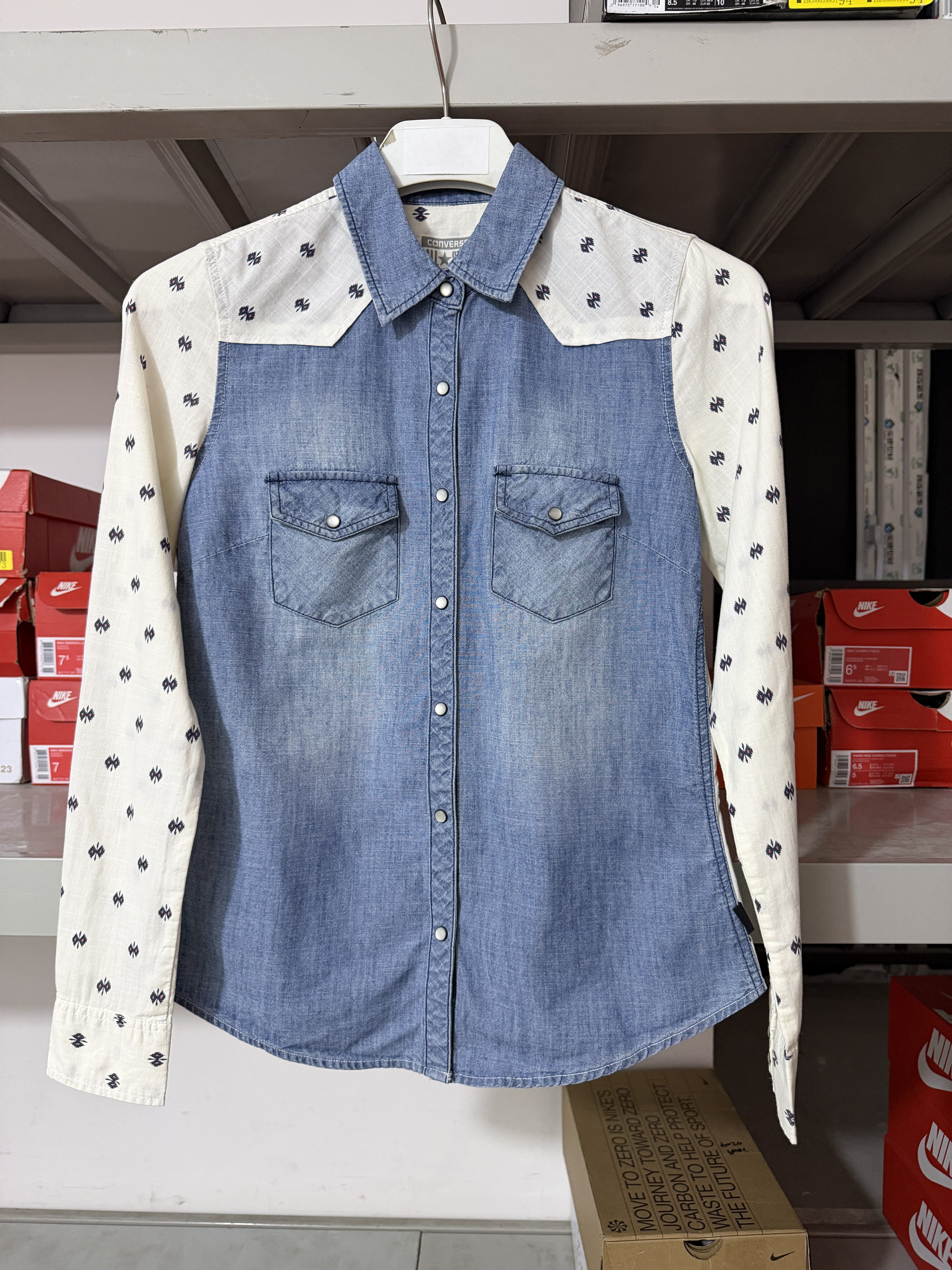 匡威 女士牛仔拼接碎花长袖春夏薄款衬衣收腰衬衫