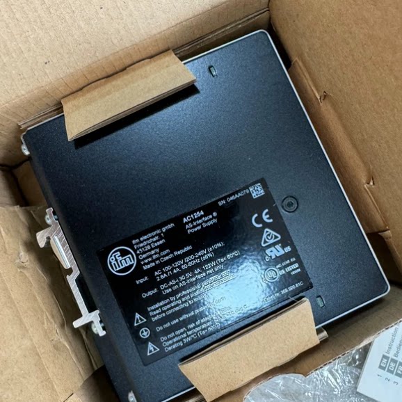 易福门ifm AC1254 电源开关模块  议价 - 实物图