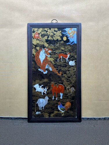 郎世宁作品红木镶瓷板画掐丝十二生肖中堂挂屏纯手绘陶瓷装饰画