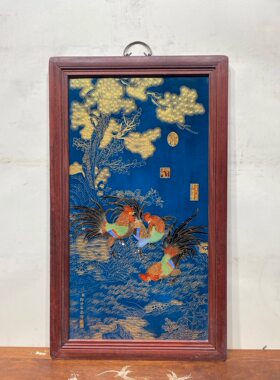 郎世宁作品红木彩绘镶瓷板画珐琅掐丝三公图挂屏雄鸡图手绘陶瓷画