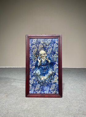 清乾隆红木镶瓷板画青花高浮雕人物罗汉图挂屏手绘陶瓷装饰画