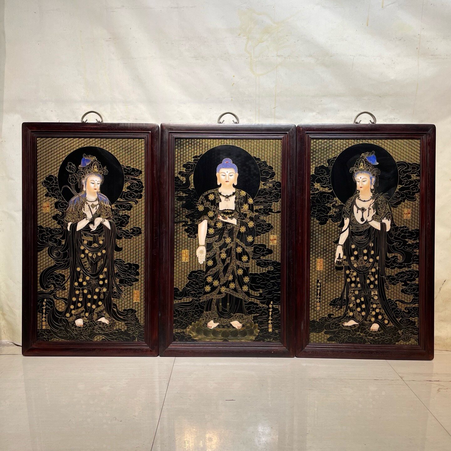 郎世宁作品红木镶瓷板画珐琅掐丝西方三圣挂屏纯手绘陶瓷神像佛像