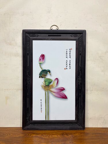 景德镇名家纯手绘精品红木雕花镶瓷板画粉彩荷花挂屏陶瓷装饰画