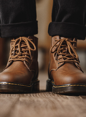 马登疯马皮马丁靴男秋复古美式工装靴棕色英伦风中帮休闲真皮靴子