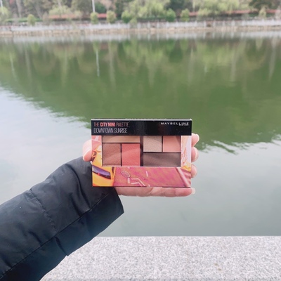美宝莲纽约时刻迷你眼影盘 活力酱果 轻甜时刻 西区玫瑰 迷醉惹火
