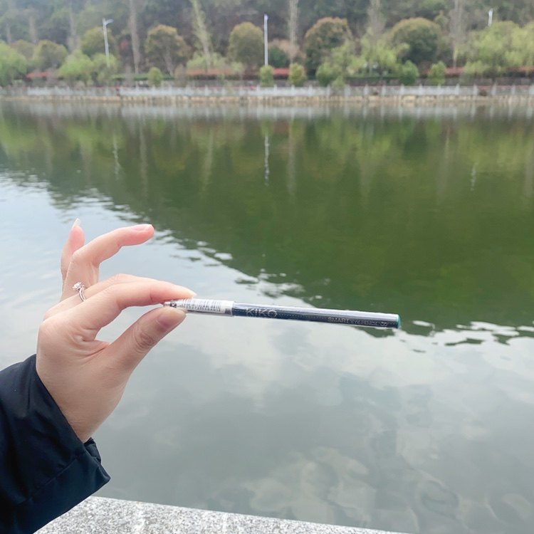 kiko灵动眼线笔 813哑光蓝 812珠光绿 意大利 珠光 哑光