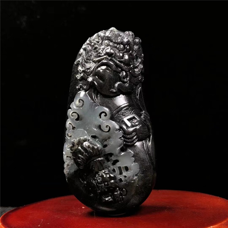 新疆和田玉籽料青花钟馗手把件天然玉石黑白分明苏工雕刻把玩件