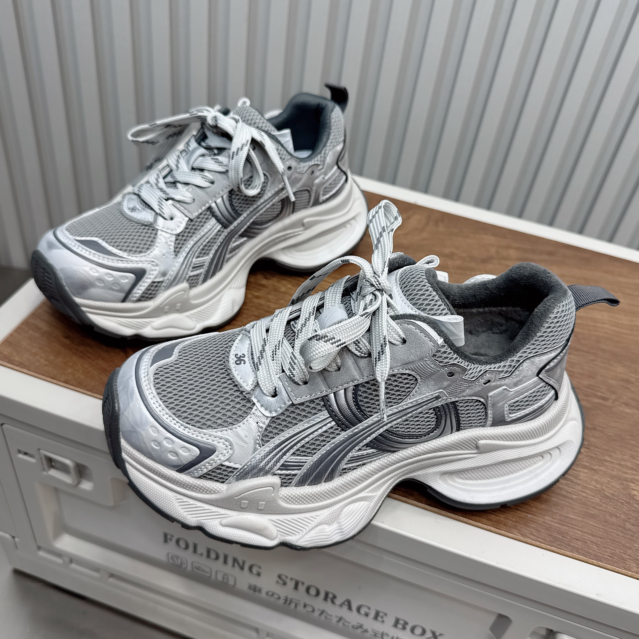 2025新款透气老爹鞋厚底显瘦