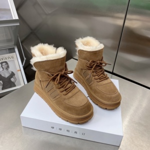 伊哆啦女鞋2023爆款复古磨砂皮马丁靴短靴子纯羊毛加绒加厚雪地靴