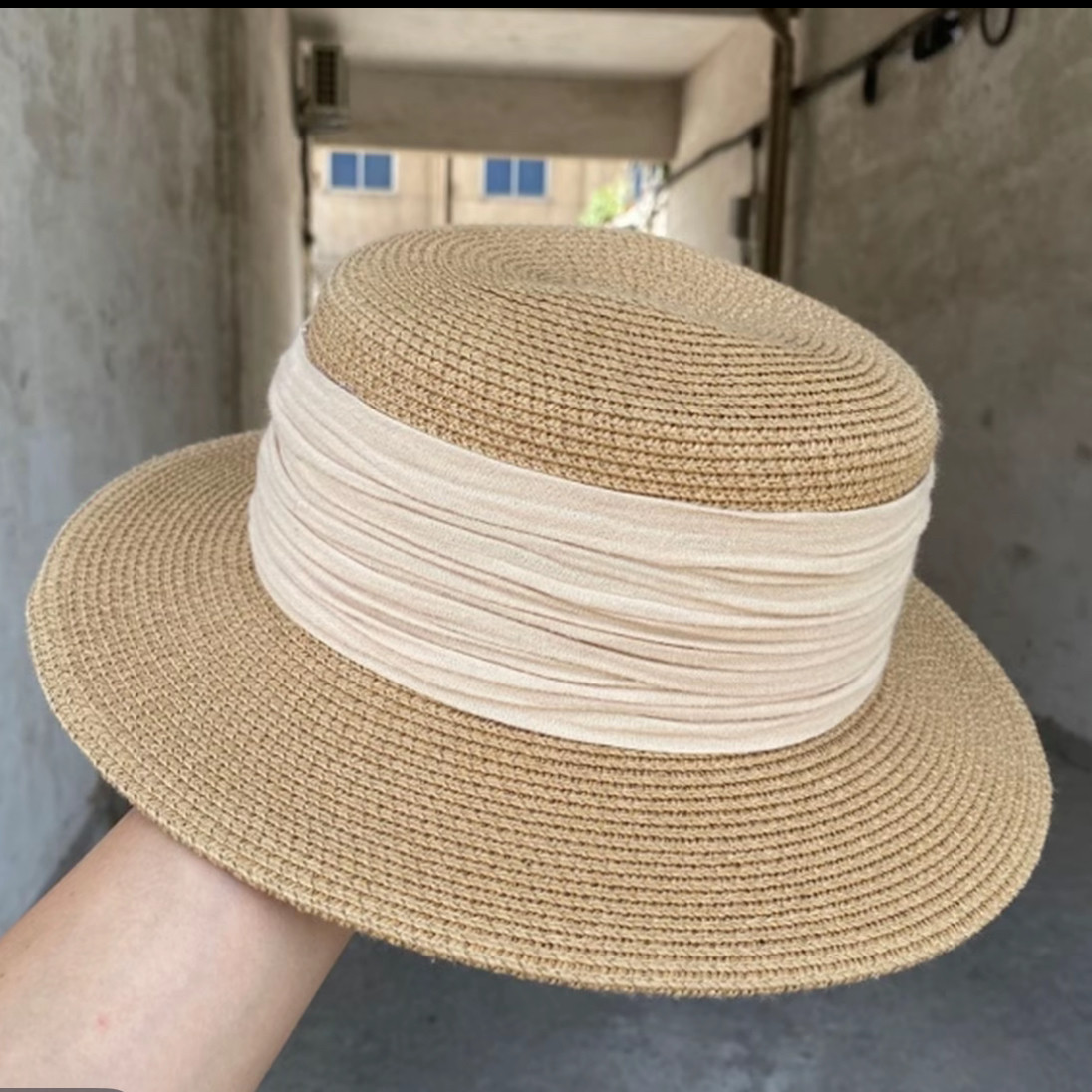 法式宽织带平顶草帽女夏季彩色太阳帽出游防晒遮阳帽显脸小沙滩帽
