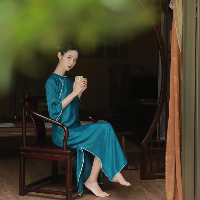 国风无省宽松提花少女大袖旗袍