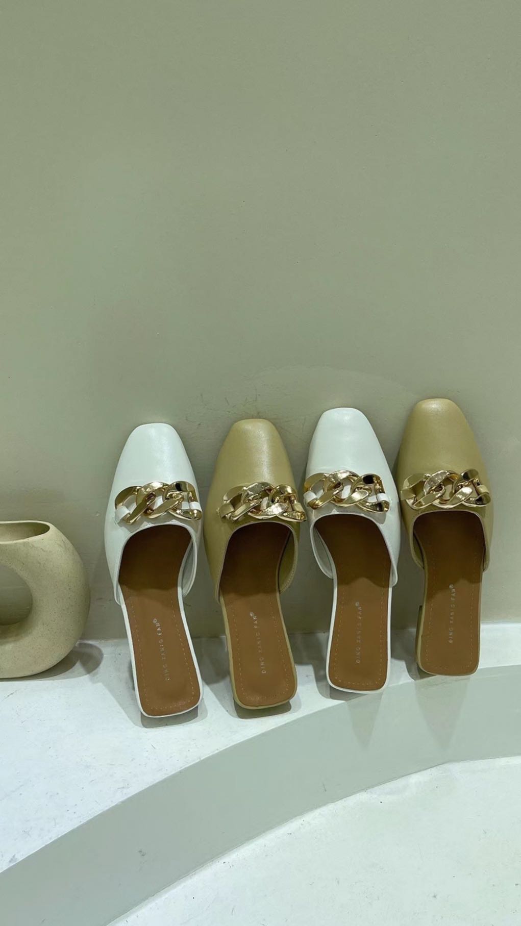 Baotou half drag spring new versatile metal chain pointed slippers women's low heel lazy Mueller shoes fashion