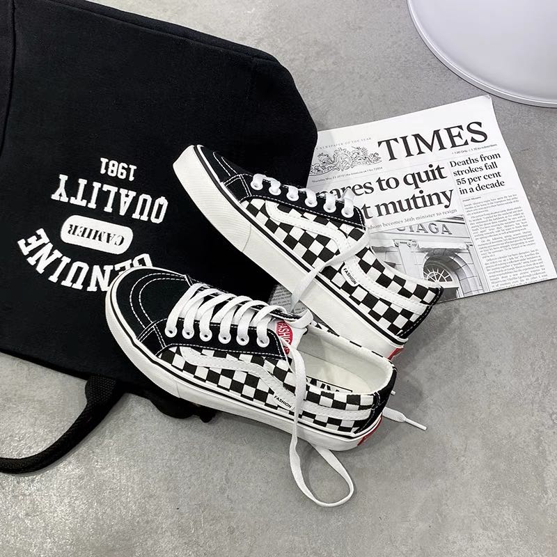 Summer new canvas shoes women's shoes versatile student board shoes women's Korean leisure student black cloth shoes fashion