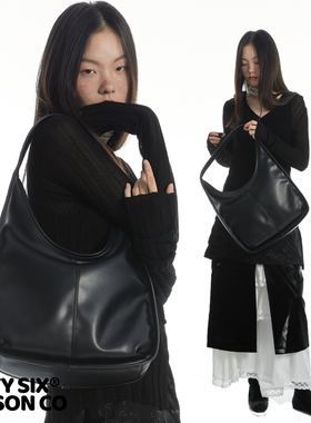 DirtySix •原创 黑天鹅 极简线条宽肩带 单肩软皮托特包