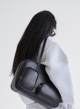 DirtySix /原创 皮耶吐司包 2色 大容量多口袋 牛皮学院方包