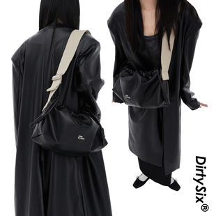 little?寬肩帶 DirtySix 原創(chuàng)?Little 抽繩?軟軟方磚包