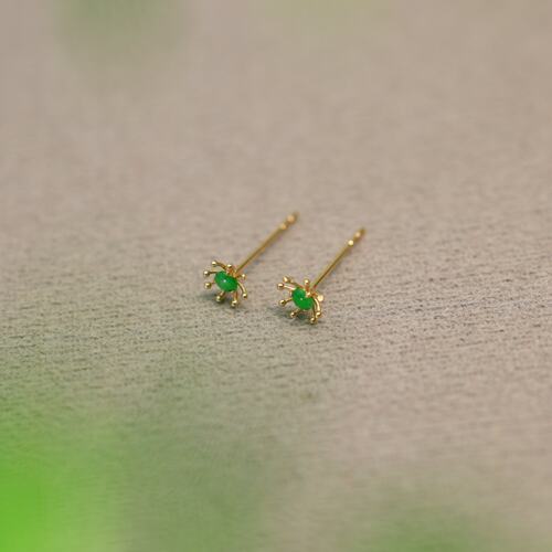 天然A货翡翠蛋面梅花耳针耳钉