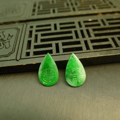 天然A翡翠冰种满绿水滴团寿花片