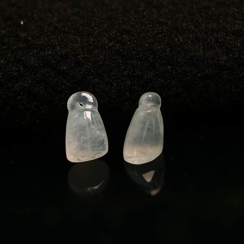 白色冰种天然A货翡翠莲蓬