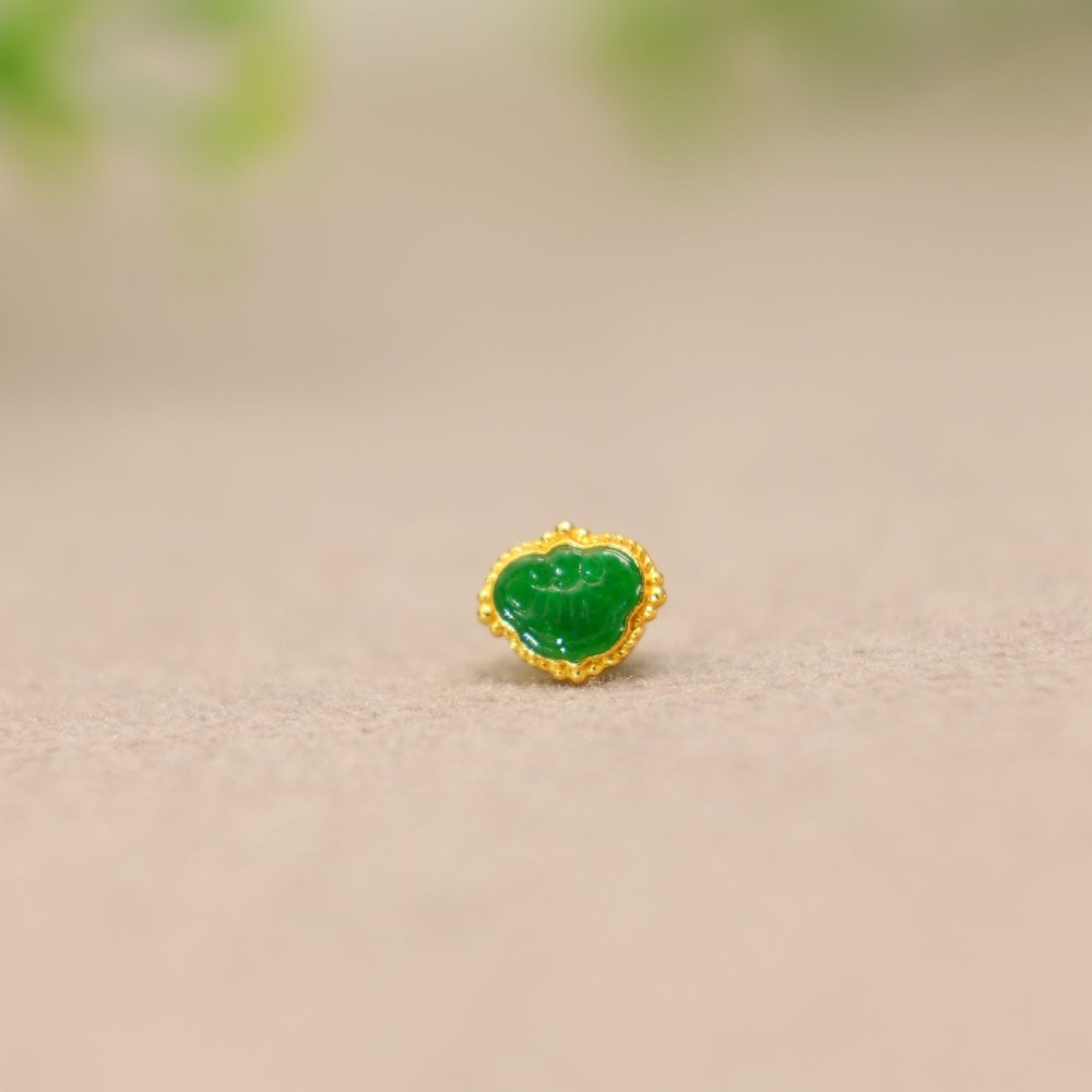 辣绿天然A货翡翠如意小香盒