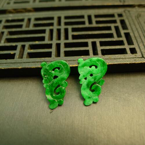 冰绿缅甸天然A货翡翠龙花片