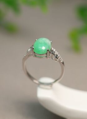 #J841 冰糯种阳绿缅甸天然A货翡翠椭圆形蛋面戒指 S925银镶嵌
