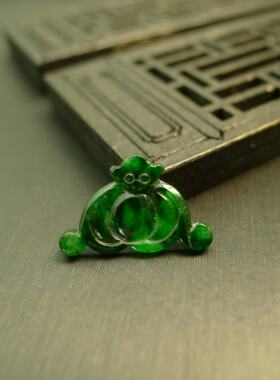 辣绿缅甸天然A货翡翠蝙蝠戒面