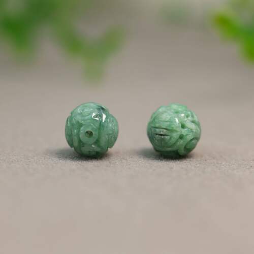 然A货翡翠团寿龙纹雕花珠子