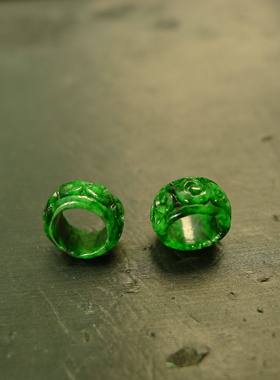 #J476满色辣绿缅甸天然A货翡翠雕花小环 镶嵌耳坠裸石