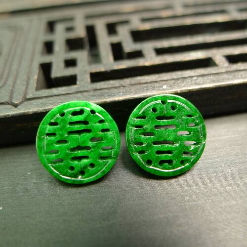 辣绿天然A货翡翠缕空雕圆形喜字