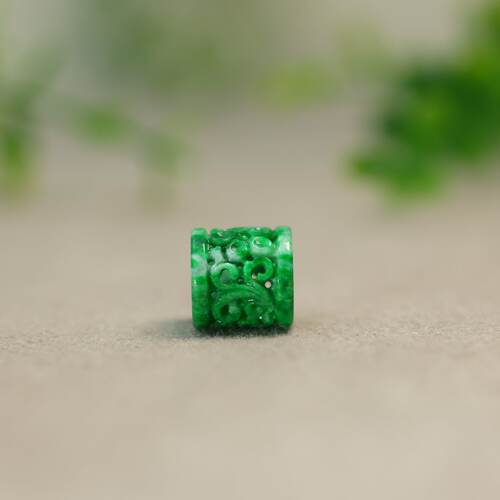 辣绿缅甸天然A货翡翠雕花路路通
