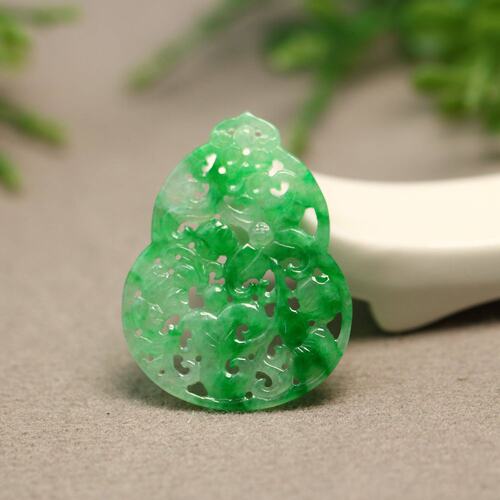 翡翠镂空雕花葫芦吊坠花片