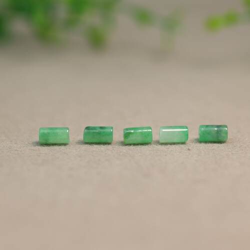 缅甸天然A货翡翠圆柱形桶珠